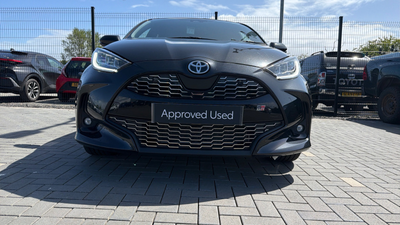 Toyota Yaris 1.5 Hybrid GR Sport 5dr CVT Hybrid Hatchback